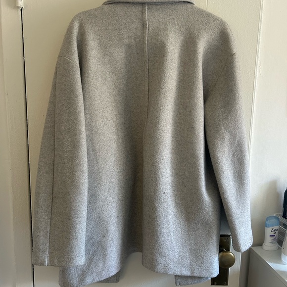 Light weight coat - Picture 2 of 2